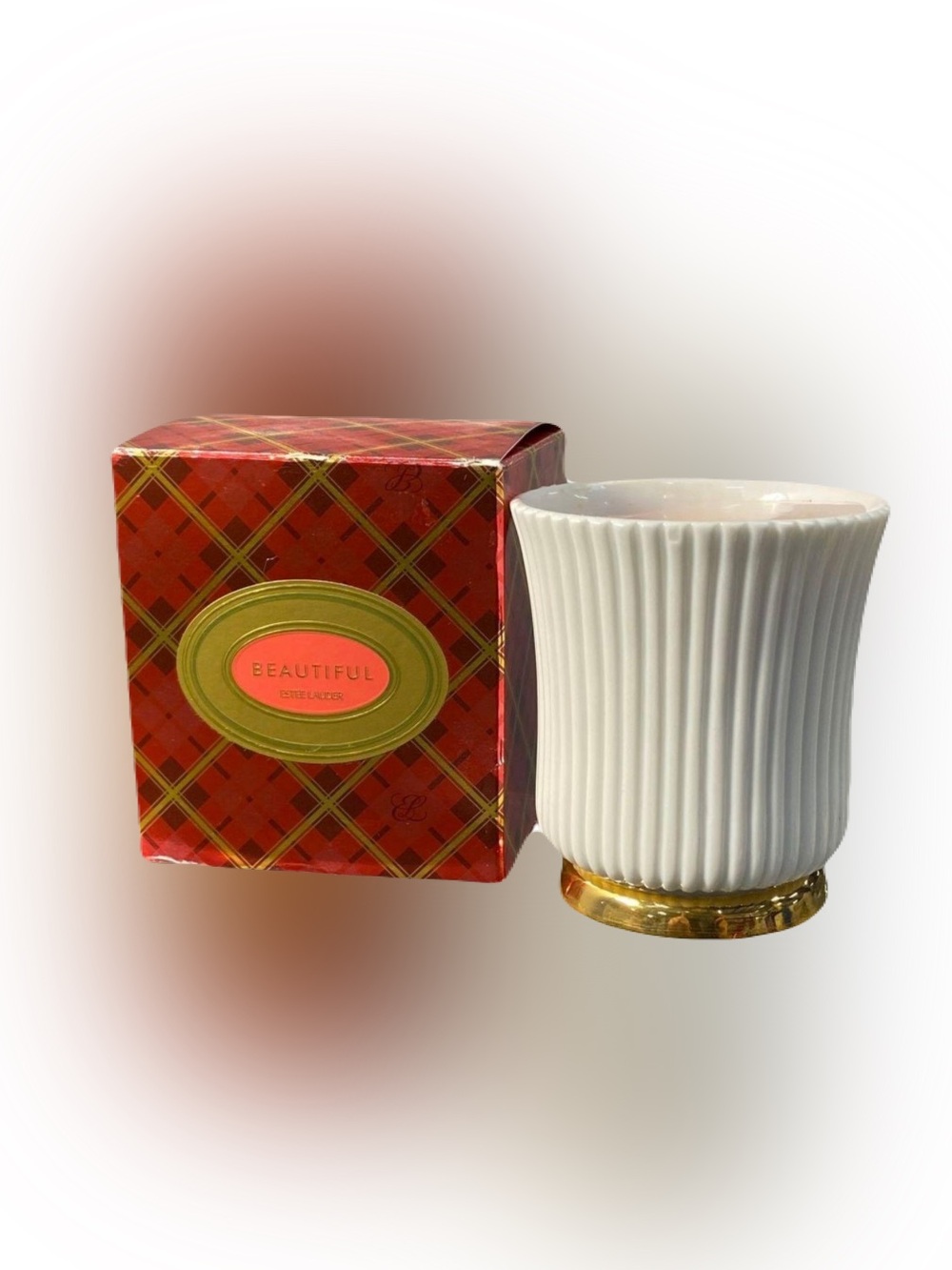 Estée Lauder Beautiful scented candle VERY HARD TO FIND